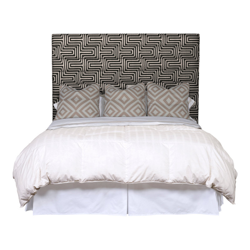 Très grande tête de lit tapissier Kelsey, Perigold ‑ motif de clé onyx