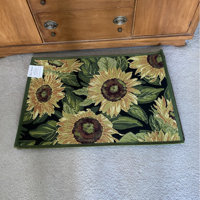 Gemmenne Sunflowers Kitchen Mat Laurel Foundry Modern Farmhouse Mat Size: Rectangle 2'4 x 3'11