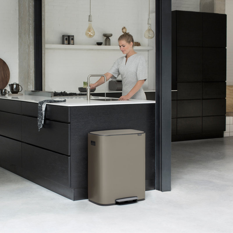 Brabantia Bo 60 Litre Pedal Bin, Platinum