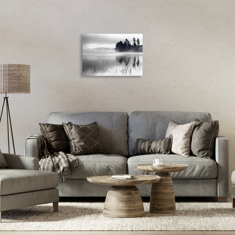 «Serene Lake Reflection» par Danita Delimont, H 16 po x l 24 po