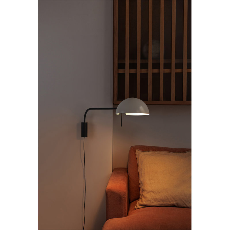 Dominica Wall Lamp, Black