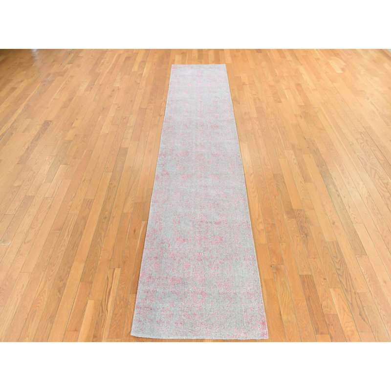 Tapis de couloir oriental rose 2 pi 6 po x 11 pi 10 po, motif persan effacé, jacquard fin tissé à la main, tapis en laine et soie artistique