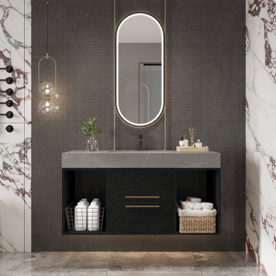 Meuble-lavabo flottant simple contemporain de 39,4 po avec comptoir en faux marbre, lavabo à débordement en céramique de 15,6 po, 2 tiroirs et tablettes ouvertes dans une armoire en bois massif texturé noir, ensemble de drain