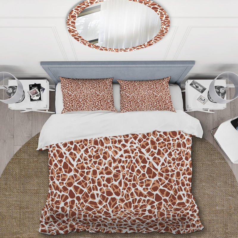 Giraffe Skin IV Polyester Animal Print Duvet Cover, King Duvet Cover + 2 King Shams