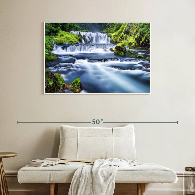 Belle cascade, Cadre flottant blanc, 40 po x 27 po