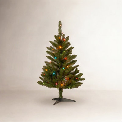 7.5' Pre-Lit Fir Kingswood Tree - The Holiday Aisle®
