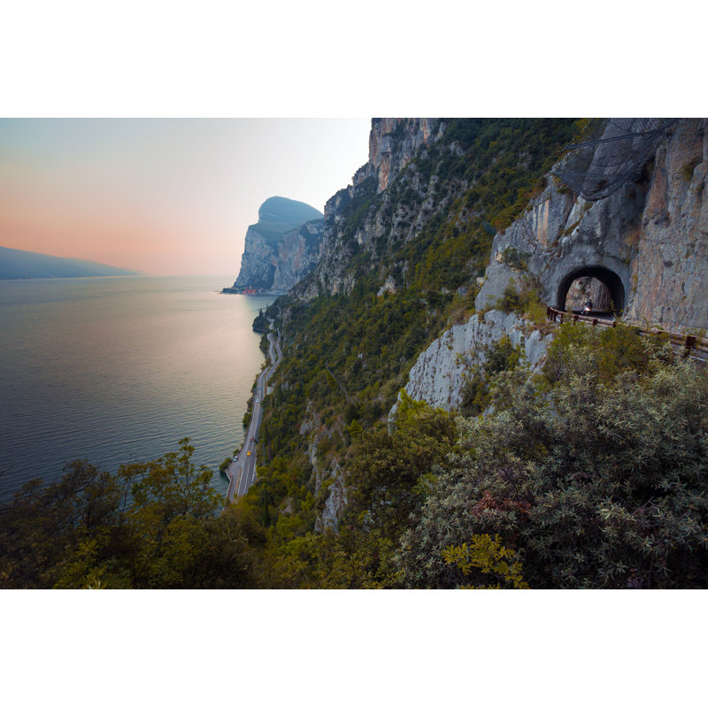 «Forra Road» par Azgek - photographie sur toile tendue, H 8 po x l 12 po