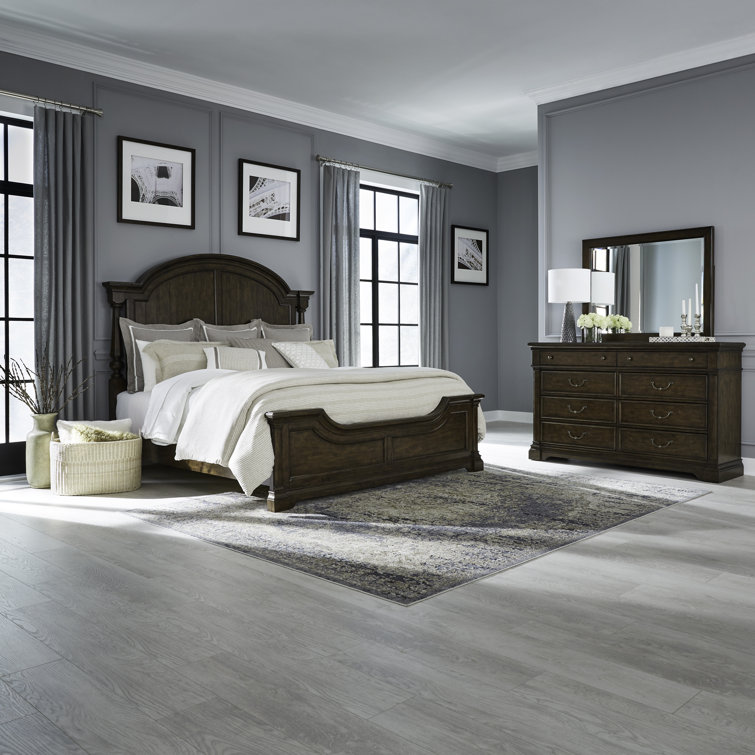 Tawona Poster Bed, Dresser & Mirror Set