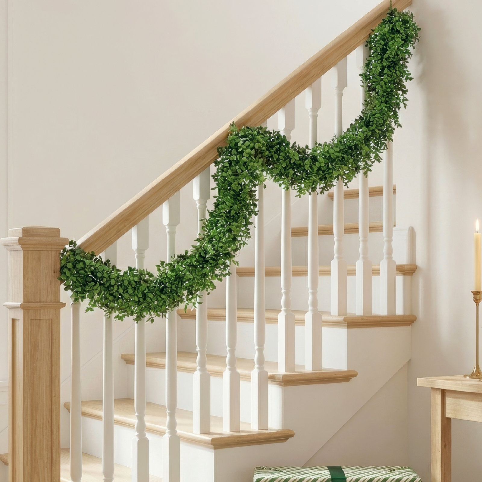 61.81'' in. Faux Boxwood Garland