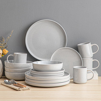16 Piece Stoneware Dinnerware Set - Service for 4