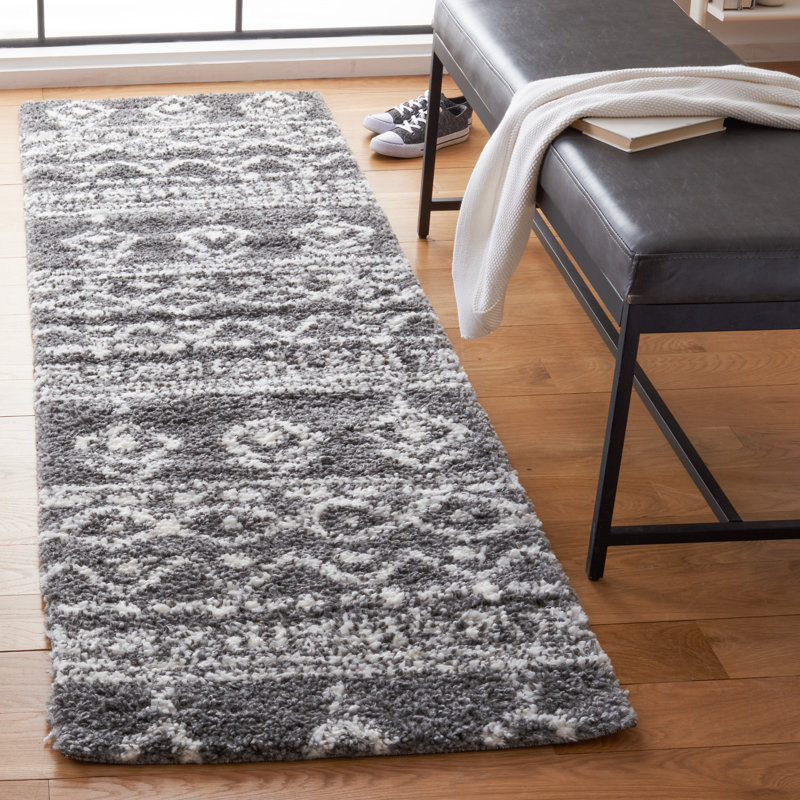 Mackey Southwestern Ivory/Gray Area Rug, Runner 2'3" x 8'