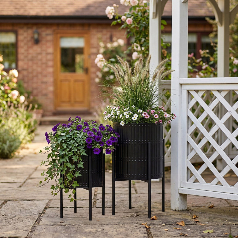 Aideen Metal Planter Pot Set for Indoor & Outdoor Use - Set of 2, Ridges Black