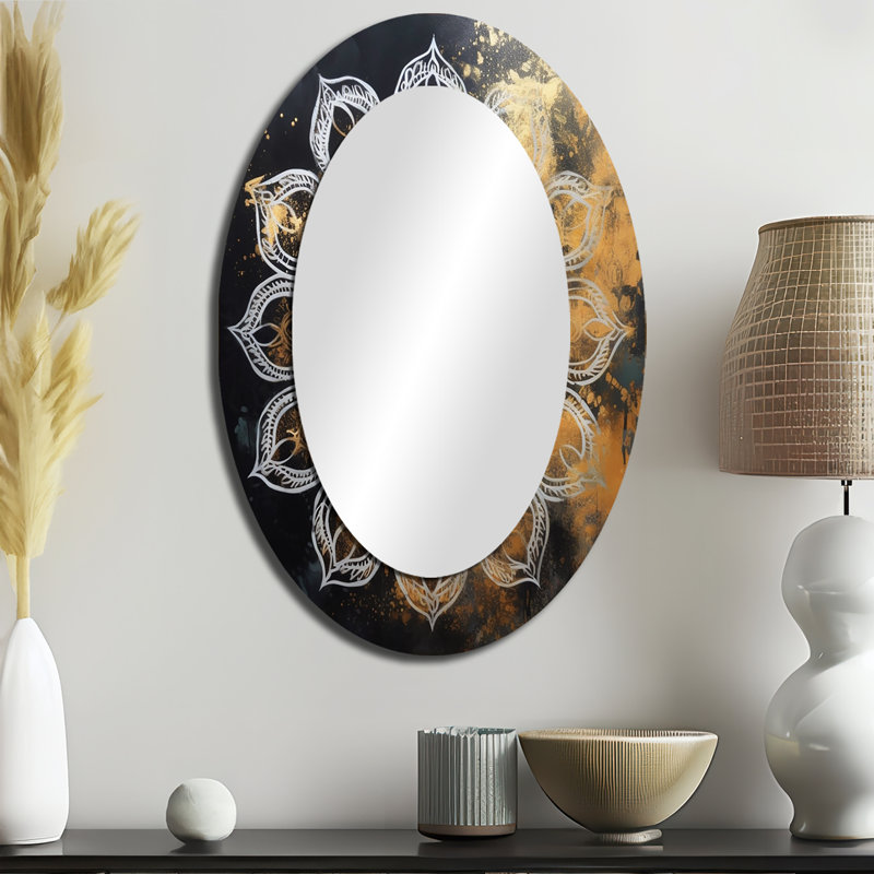 Blanc et or Mandala III - grand miroir mural ovale sur métal, 36 po x 24 po