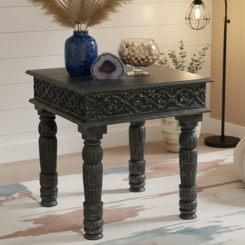 Table de bout Aarohi, Noir