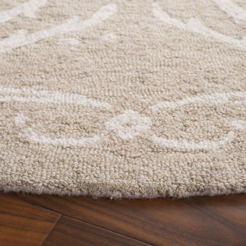 Antoiniece Tufted Wool/Cotton Damask Rug in Beige/Ivory, Round 6'