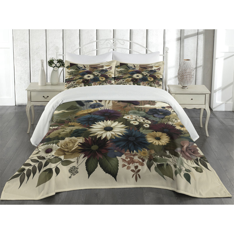 Floral Coverlet, King Coverlet + 2 Standard Shams