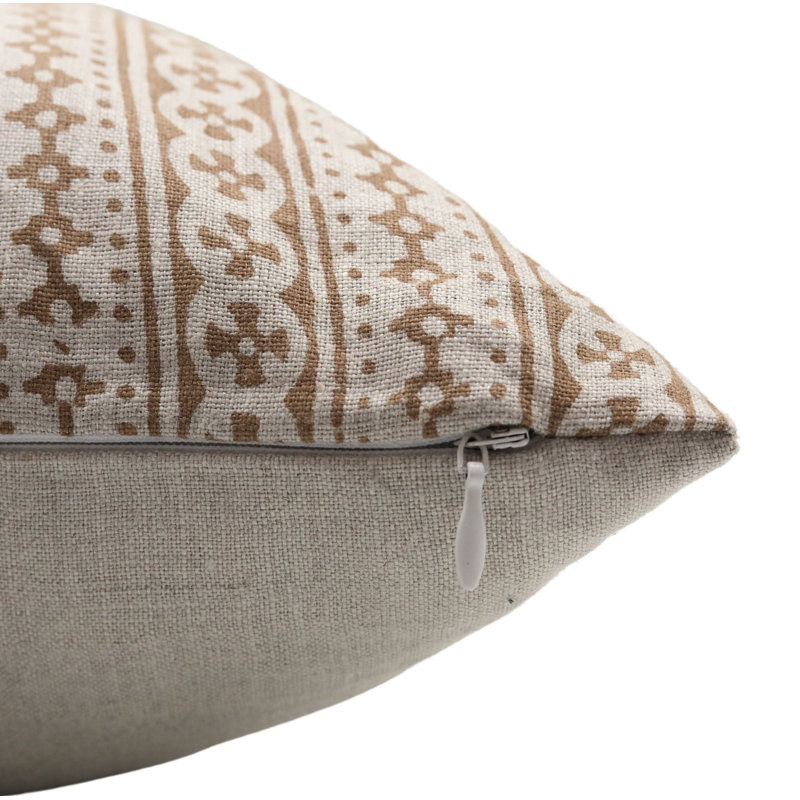 Coussin décoratif fait à la main à motif floral imprimé Fab Fabine - Doji, Carré, H 18 po x l 18 po