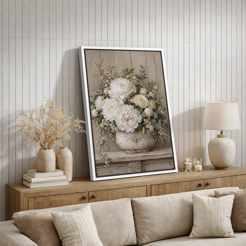 Œuvre crème pivoine crème dans une urne rustique, images de chambre à coucher, impression sur toile encadrée, White Frame