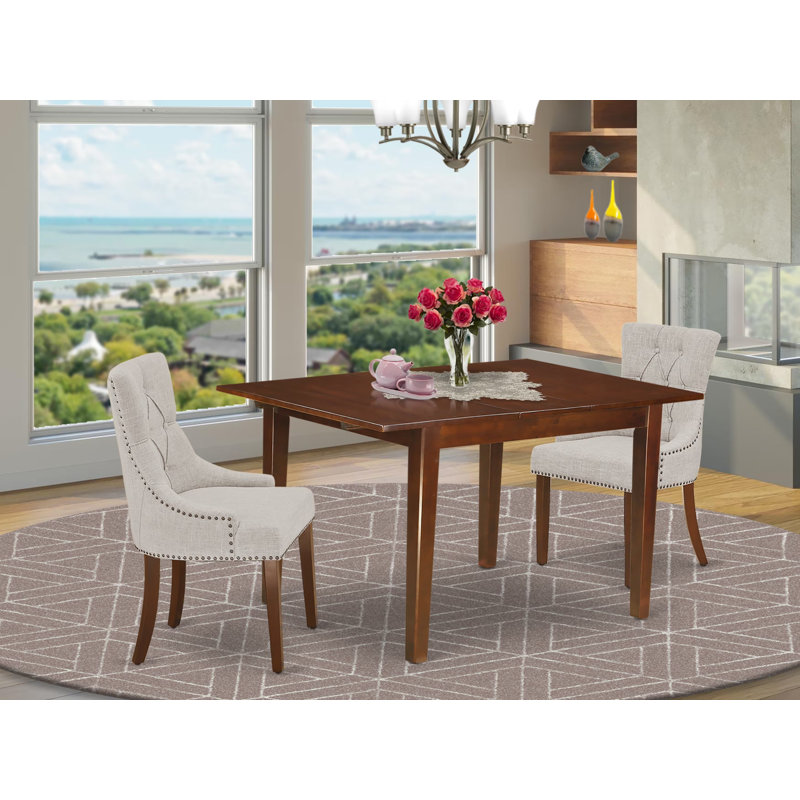 L'ensemble de table de salle à manger 3 pièces contient une table de salle à manger rectangulaire avec feuille papillon et 2 chaises Parsons en tissu de lin, acajou