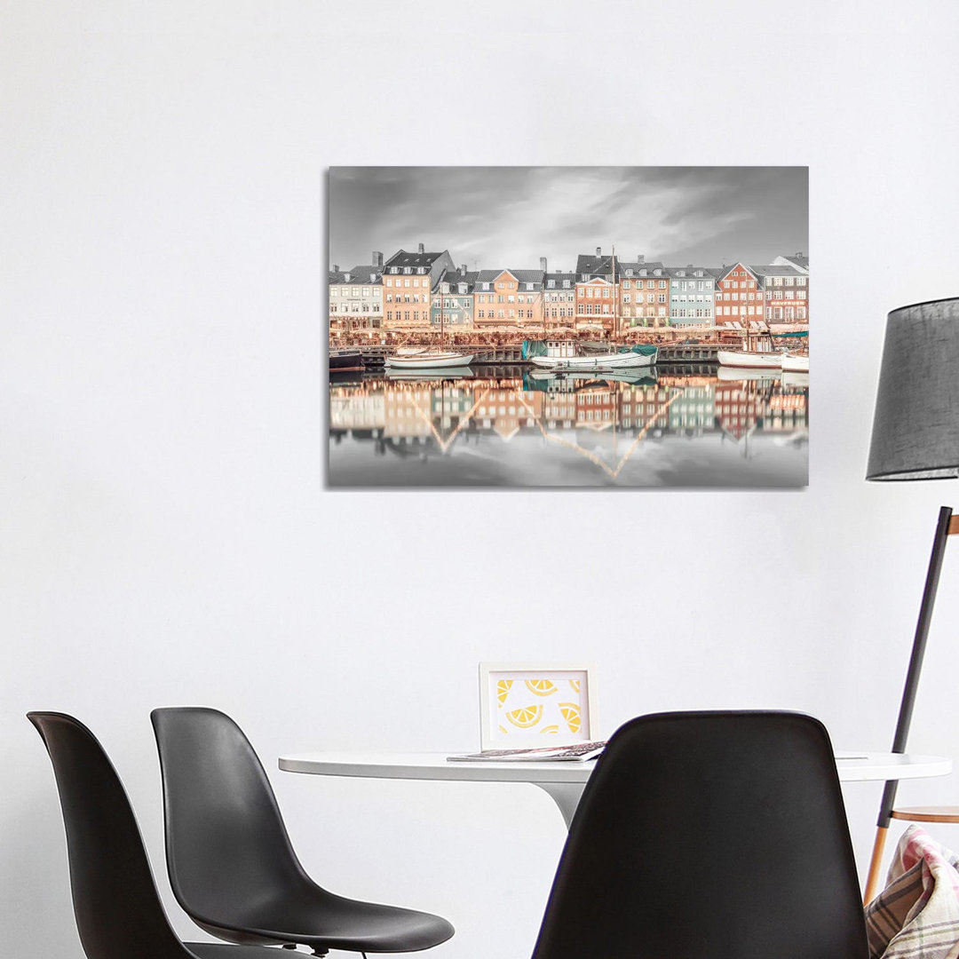 Kopenhagen Vintage Nyhavn Idyllische Abendimpression von Melanie Viola - Galerie-verpackte Leinwand Giclée auf Leinwand