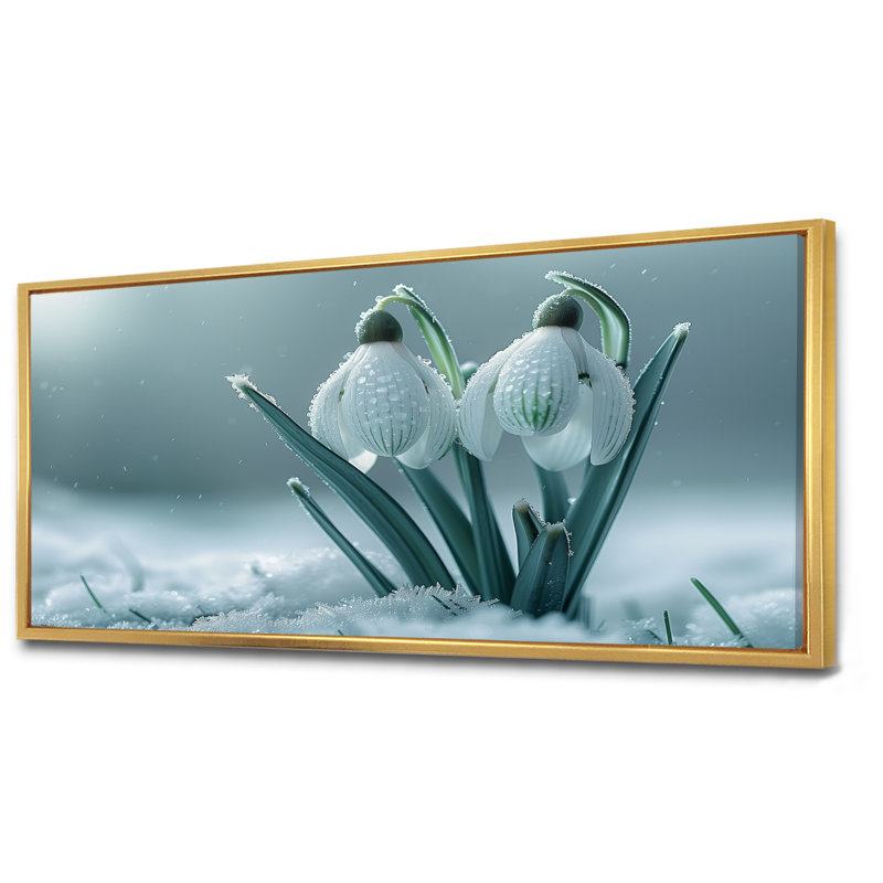 Photo de perle blanche en hiver, Toile avec cadre flottant or, H 28 po x l 60 po x P 1,5 po