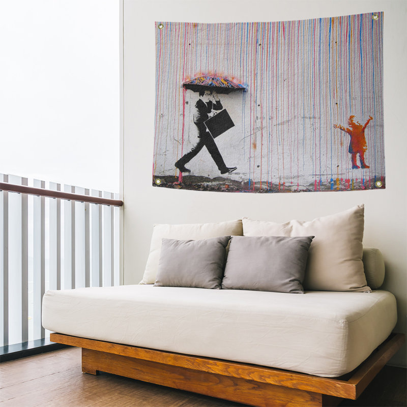 Tapisserie de l’homme en polyester à l’intérieur de la pluie petite fille, H 50 po x l 59 po x P 1 po