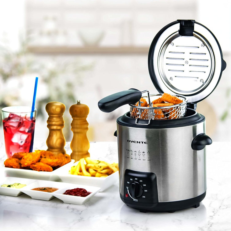 https://assets.wfcdn.com/im/04751651/resize-h755-w755%5Ecompr-r85/2527/252722172/OVENTE+Mini+Deep+Fryer+0.9+Liter+Capacity.jpg