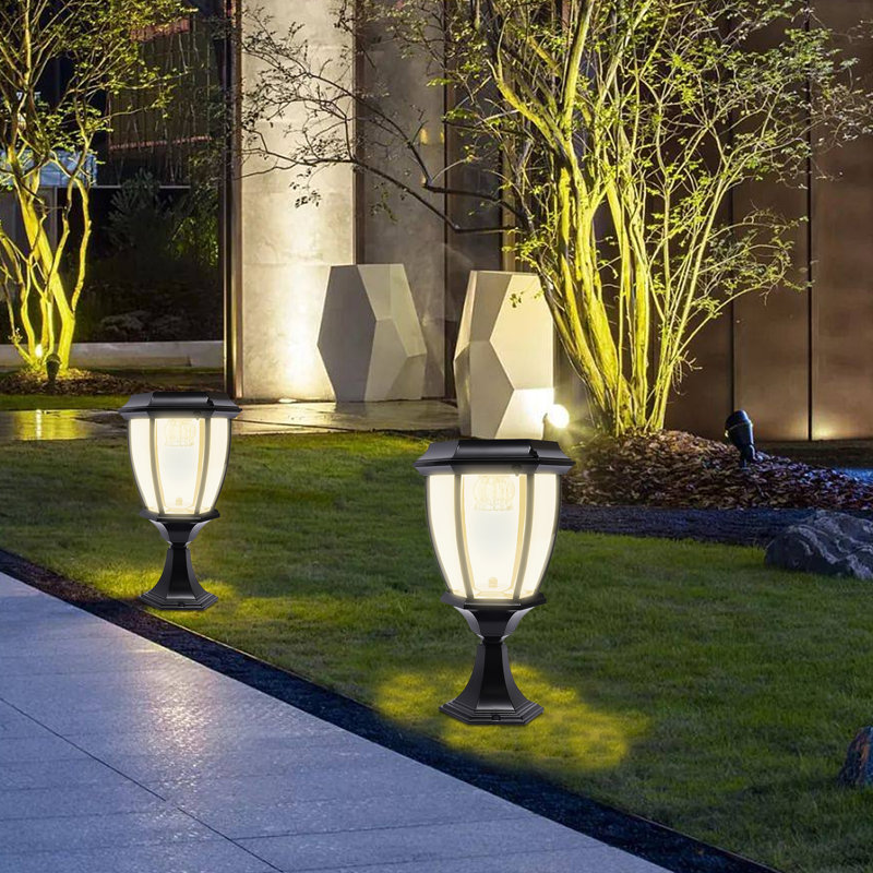 Matte Black Solar Powered Integrated LED Metal Fence Post Cap Light