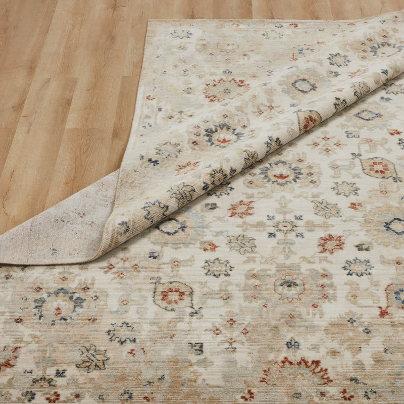 Rosemont Wool Oriental Area Rug in Ivory, Rectangle 5' x 7'