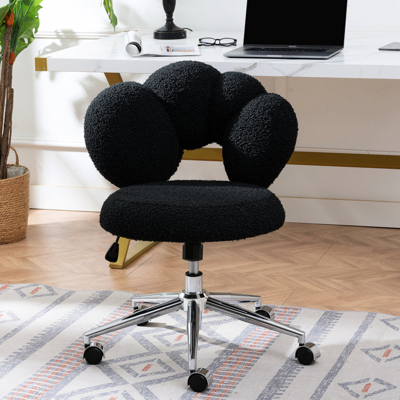 Chaise d'une capacité de 220 lb avec housse en tissu doux et siège ergonomique avec coussin de bureau de 4,3 po d'épaisseur