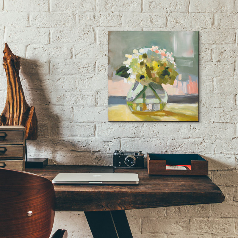 «Hydrangea In Vase» par Jenny Westenhofer, H 12 po x l 12 po x P 0,13 po