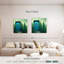 Kelan porte bleue dans le vert-109229397