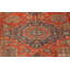 Tapis soumak rustique à motif géométrique antique