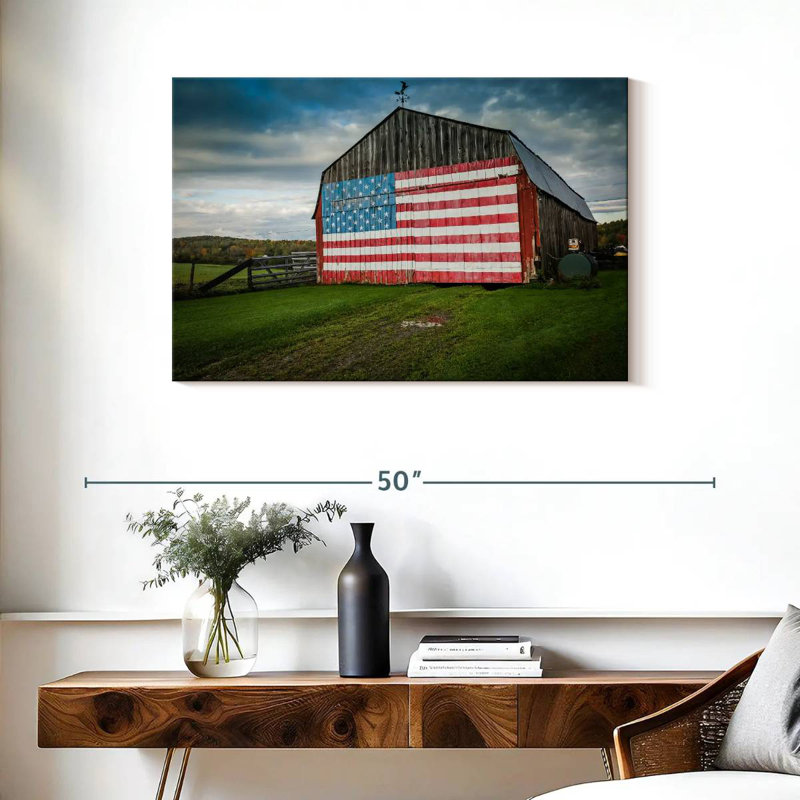 Drapeau américain sur une grange, H 24 po x l 36 po