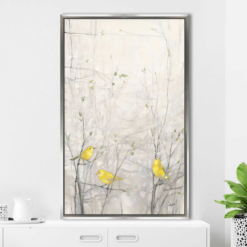 Oiseaux dans les arbres I par Julia Purinton - Peinture, Cadre flottant argent, H 63,5 po x l 39,5 po x P 2 po