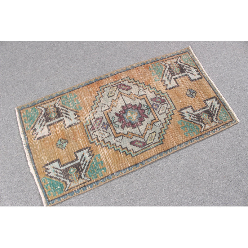 Petit tapis turc anatolien tissé à la main en brun riche pour la décoration intérieure