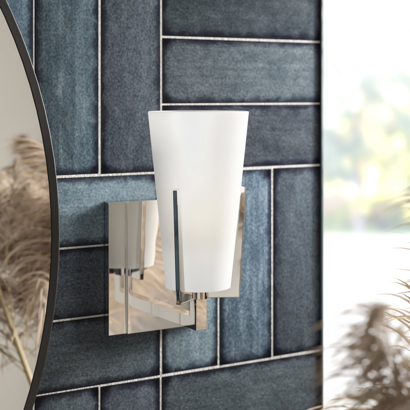 Lindle Bath Sconce, Satin Nickel