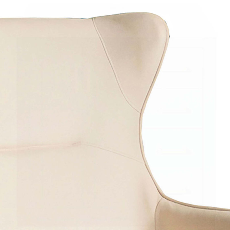 Le fauteuil d'appoint à oreilles Crendon est une pièce intemporelle pour ajouter confort et style à tout espace intérieur.