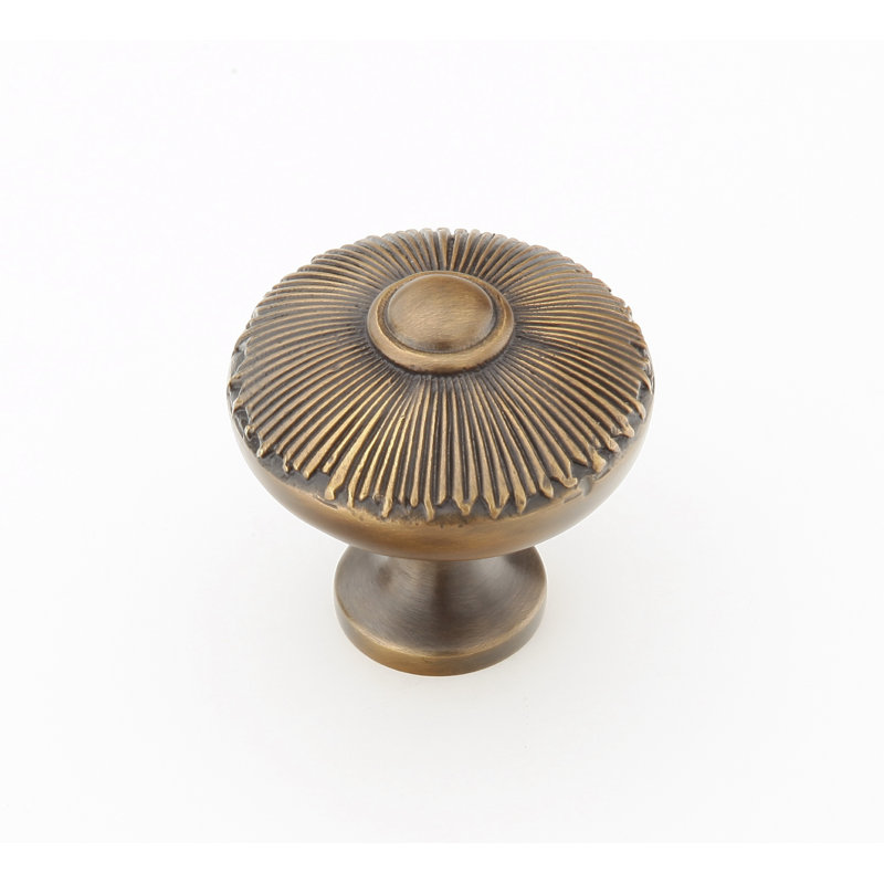 Sunburst Round Knob, Estate Dover