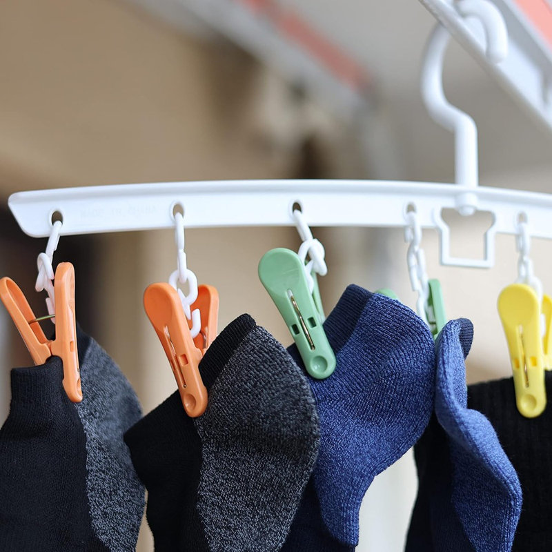 Portable Hanger Drying Rack With 8 Clips For Socks, Bras, Towels, Underwear, Scarves & Hats, For Home, Outdoor & Travel