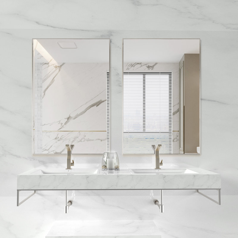 Miroir de salle de bain mural Lucson, Argent argent, 36 po x 24 po