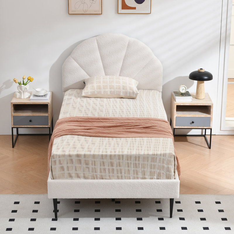  Deeb Tufted Boucle Upholstered Flower Silhouette Headboard Platform Bed, Twin, White Boucle