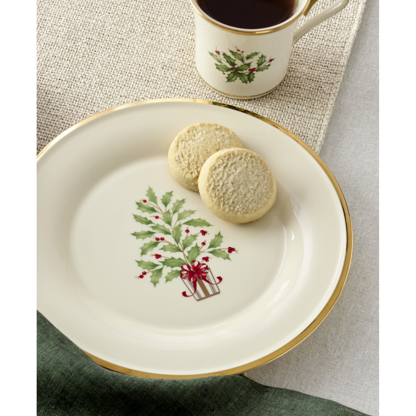Holiday Tree Accent Plates, Set of 4
