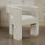 Chaise d'appoint, siège rembourré, dossier en forme de tonneau avec découpe-99518048