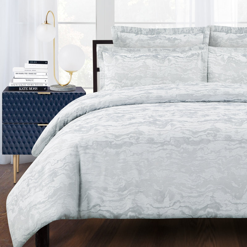 Sloane Modern & Contemporary Cotton Blend Percale Abstract Duvet Cover, Full/Queen Quilt + 2 Standard Shams
