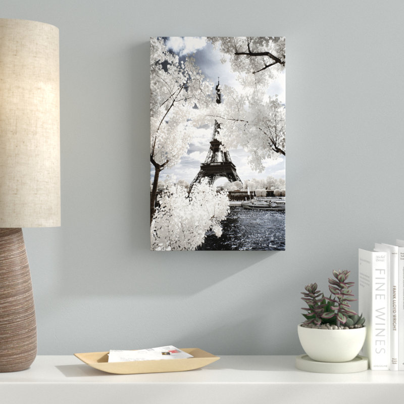 Reproduction de photo sur toile tendue, "un autre look à paris iv", H 47 po x l 30 po x p 2 po