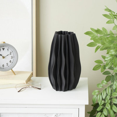 Vase dimensionnel ondulé en céramique Bella Cole