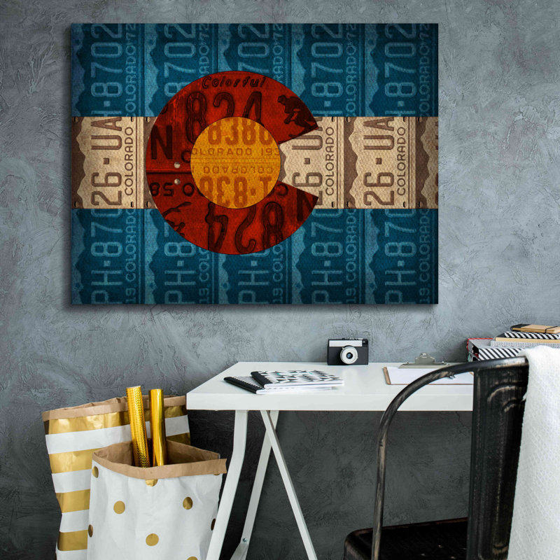 «Colorado State Flag Licence Plates» par Design Turnpike, estampe numérique sur toile, 26 po x 18 po
