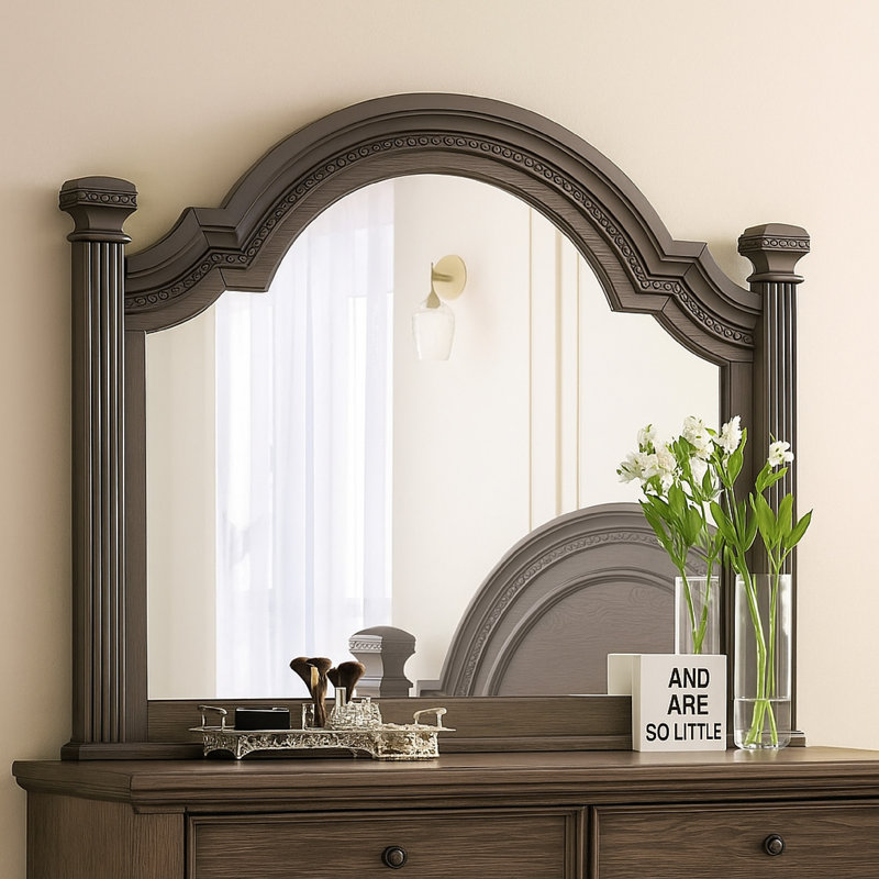 Miroir de commode Pamy, poteaux en roseau, cadre cloche de 49 po, Gris