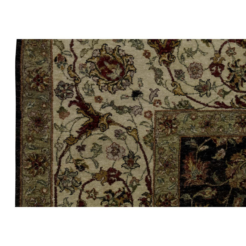 Hand Woven Wool Oriental Area Rug